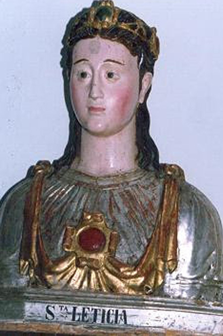  Santa Leticia